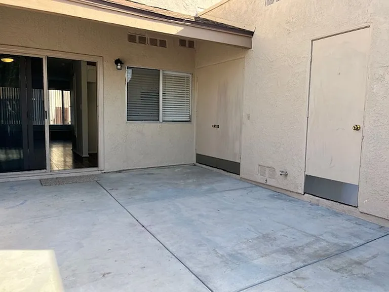 1347 Iguana Cir — Photo 14