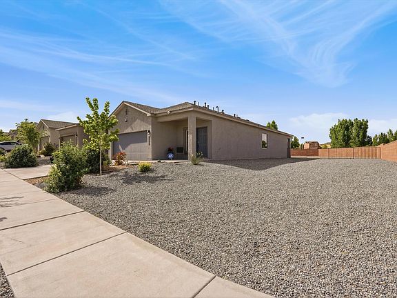 5th image of 10543 Valedon Ln SW
