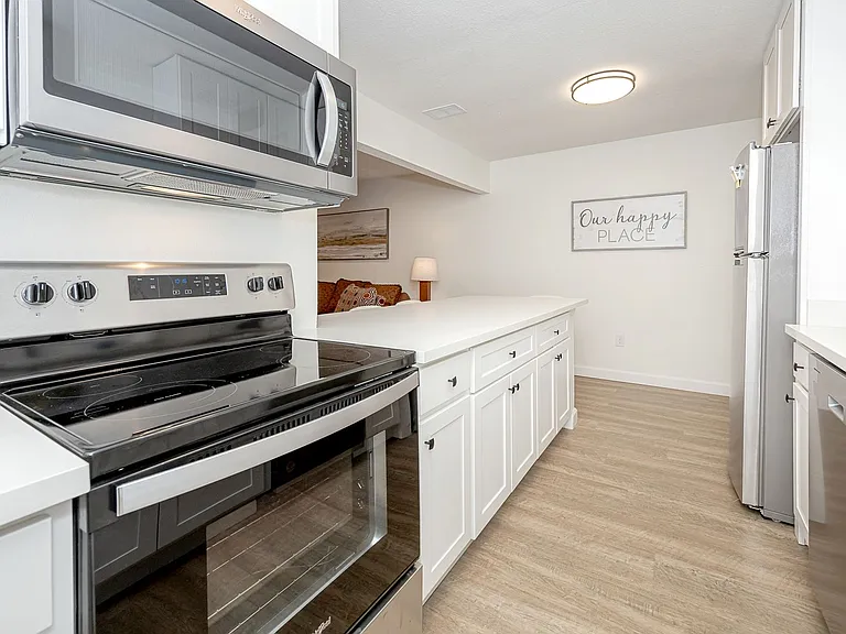 114 Ethel Cir #8 — Photo 15