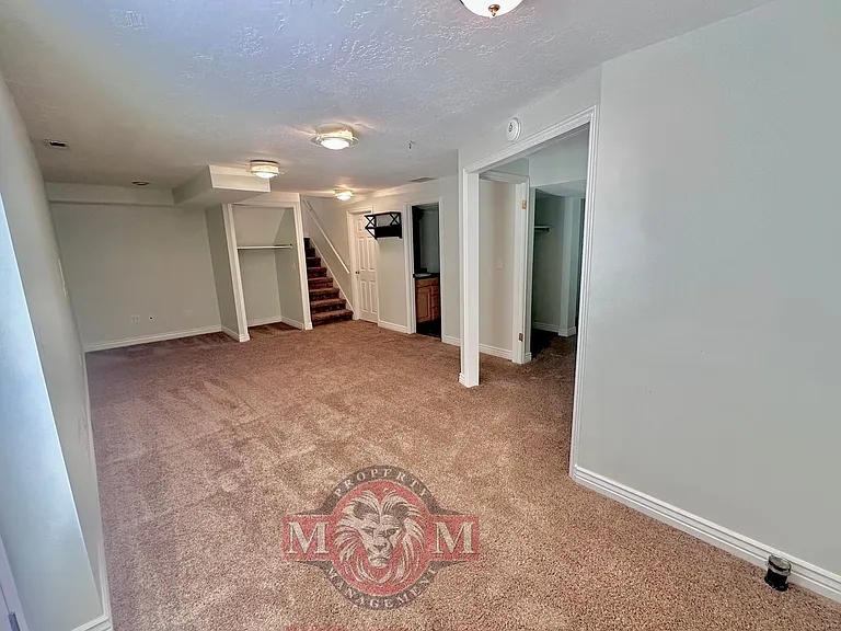 12128 S Woodridge Rd — Photo 32
