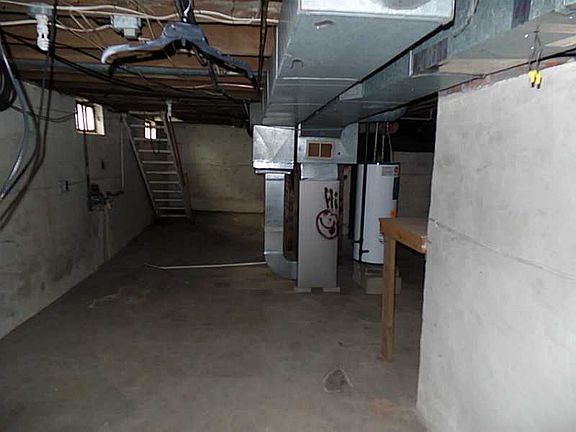 5th image of 309 E Lima St