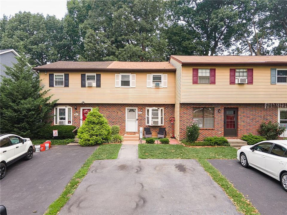 1st image of 2949 Ithaca St