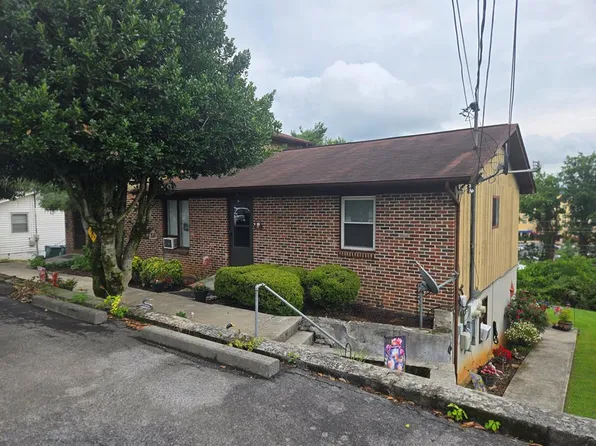 2714 Everett St, Bristol, VA 24201