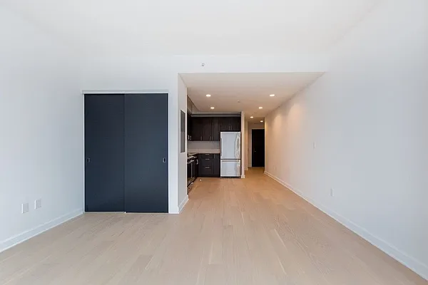 Rented by The Dermot Realty Management Company | media 20