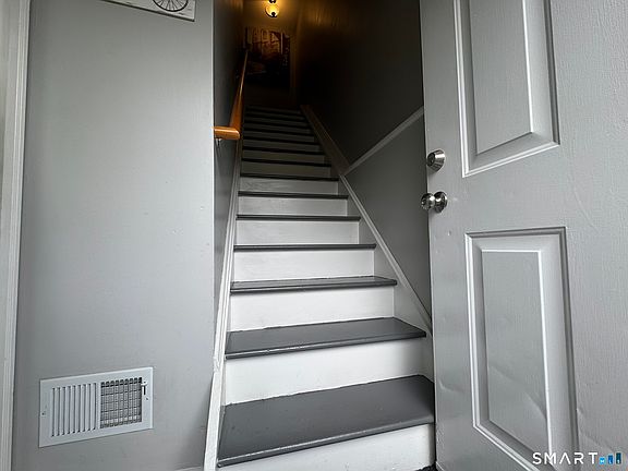 3rd image of 174 Woodland Street #4