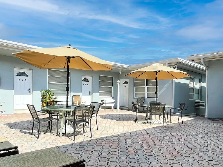2115 N Ocean Dr #811 — Photo 6