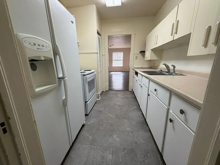 1634 Hodges St — Photo 4