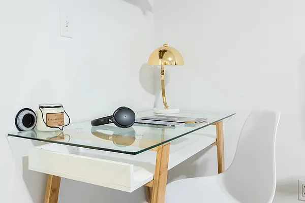 Rented by Urban Furnished LLC | media 11