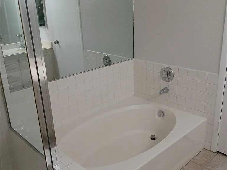 2201 Ramsgate Dr #426 — Photo 17