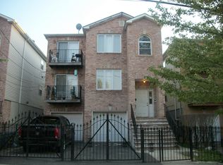 128 Bragaw Ave, Newark, NJ 07112