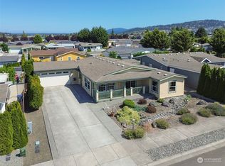 768 W Heritage Loop, Sequim, WA 98382