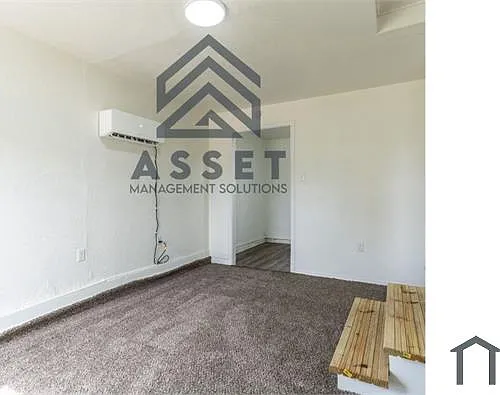 3317 NE 15th St — Photo 9