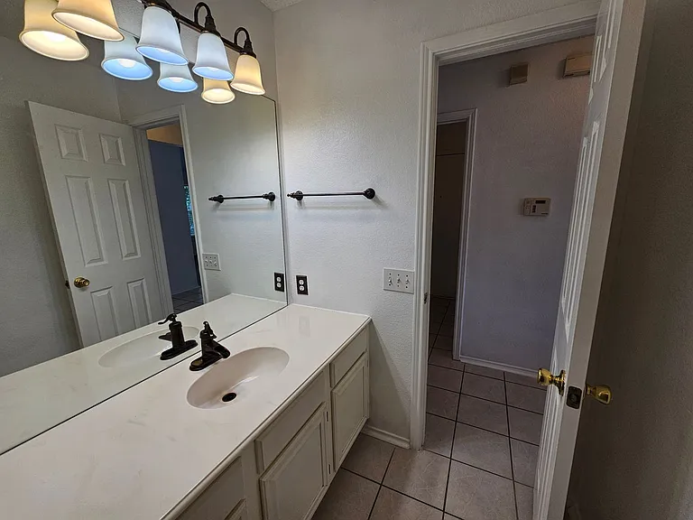 1128 Marshall Dr — Photo 19