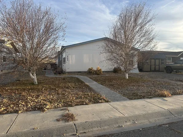 711 Elm St, Carlin, NV 89822