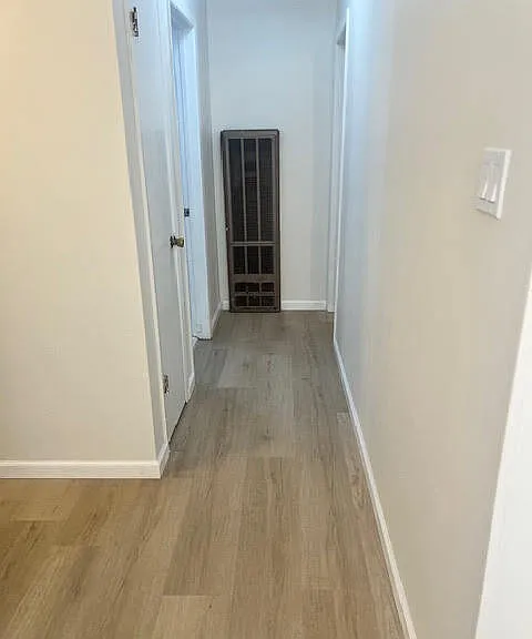 100 Millbrae Ave — Photo 8