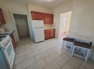 67 4th St #1, Stamford, CT 06905