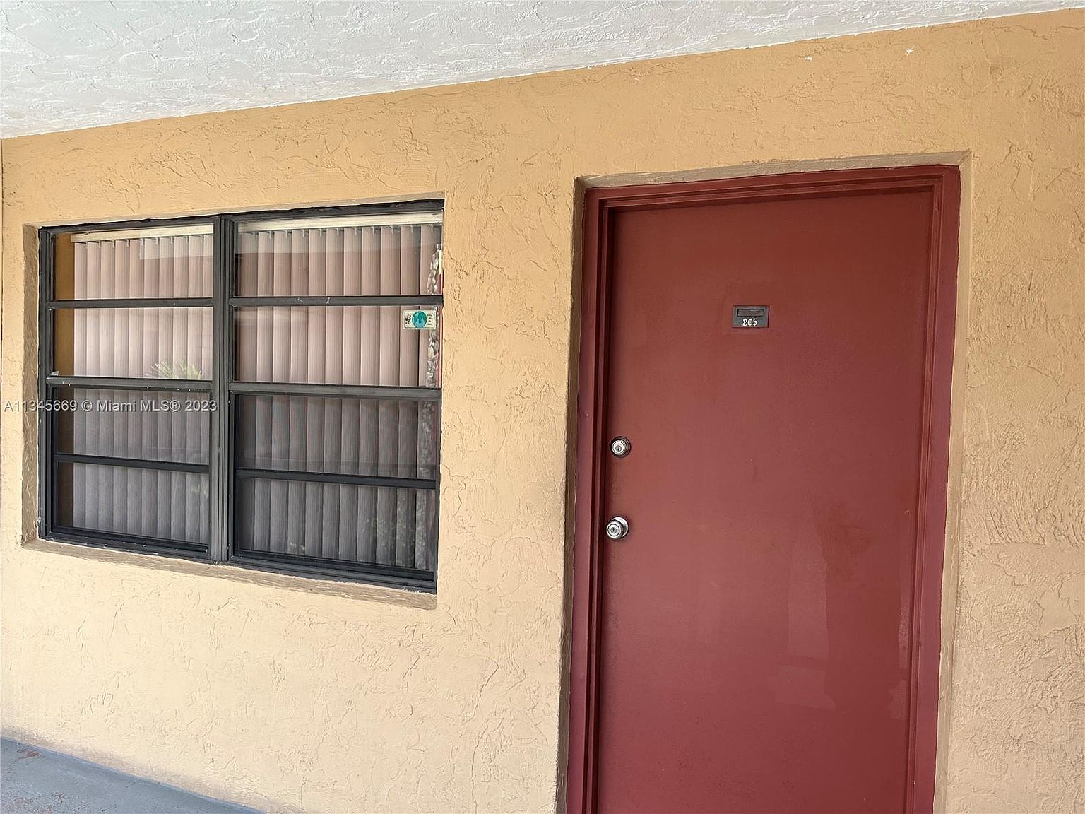 1335 W 68th St APT 205, Hialeah, FL 33014 | Zillow