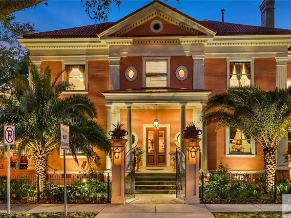 119 E 37th St, Savannah, GA 31401