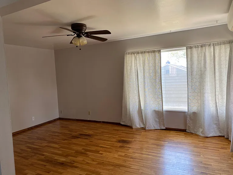 622 NW 5th St #622 — Photo 3