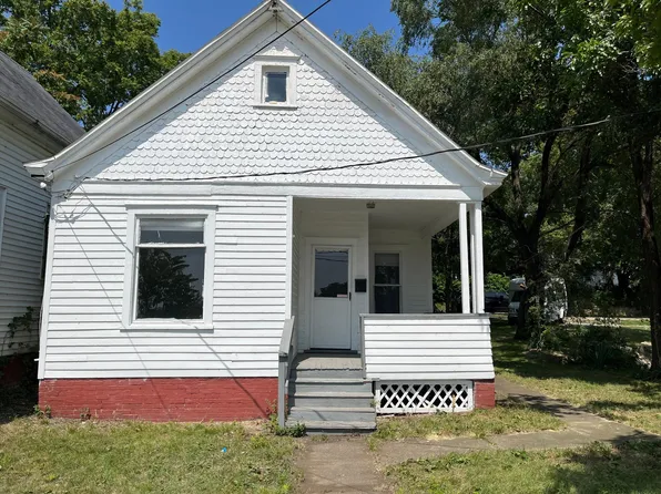 2511 NE Adams St, Peoria, IL 61603