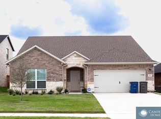 181 Wake Forest Ave, Red Oak, TX 75154