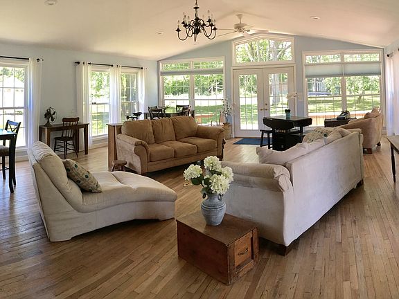 Sunroom added in 2016