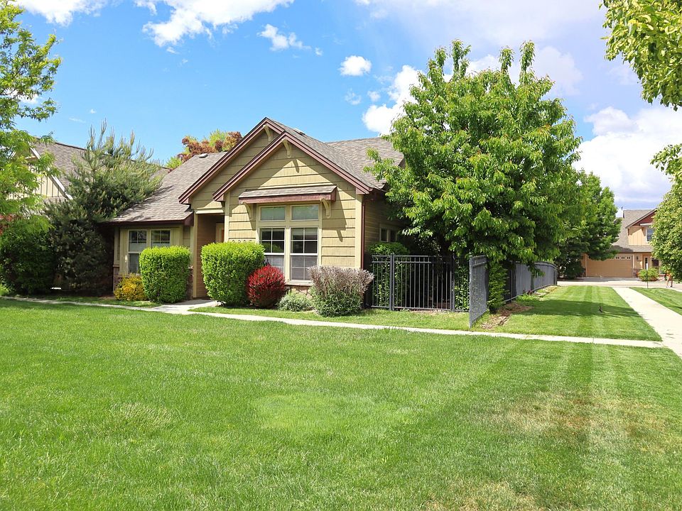 1st image of 2895 E Deerhill Dr