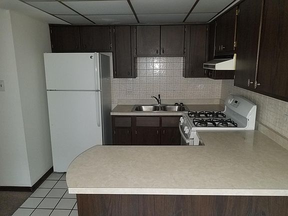 3rd image of 11166 S Columbus Dr APT 2S