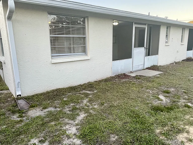 619 Shore Rd — Photo 21