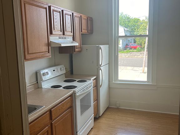 2nd image of 140 N Canal St #130-3