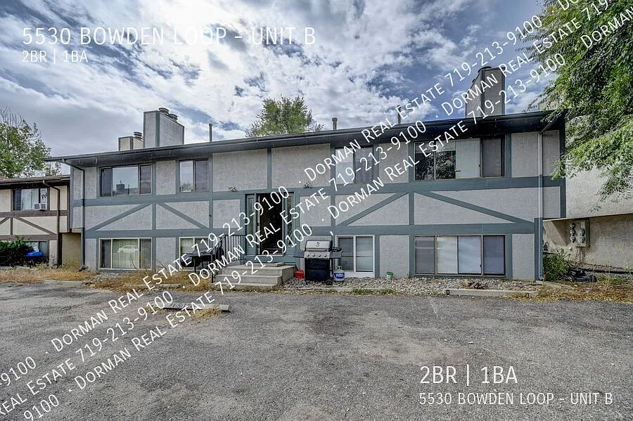 5530 Bowden Loop — Photo 1