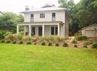 1530 Riverside Dr, Holly Hill, FL 32117