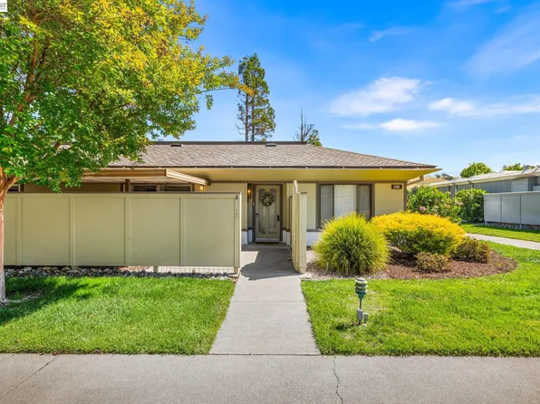 1101 Fairlawn Ct APT 4, Walnut Creek, CA 94595
