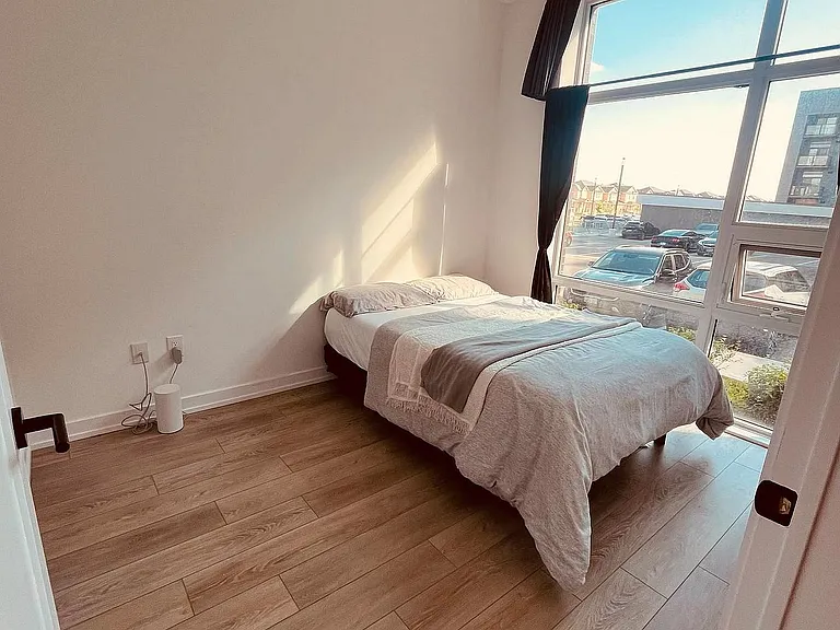 470 Dundas St E #114 — Photo 8