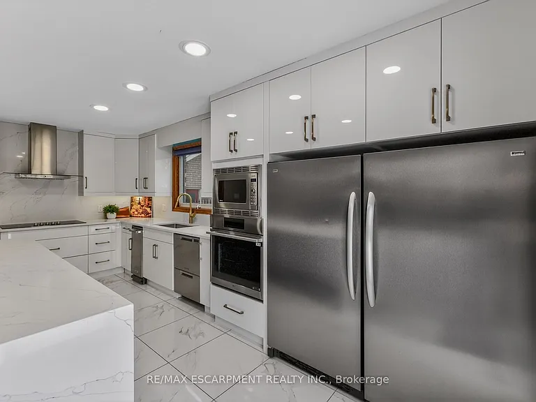 41 Candor Cres — Photo 23