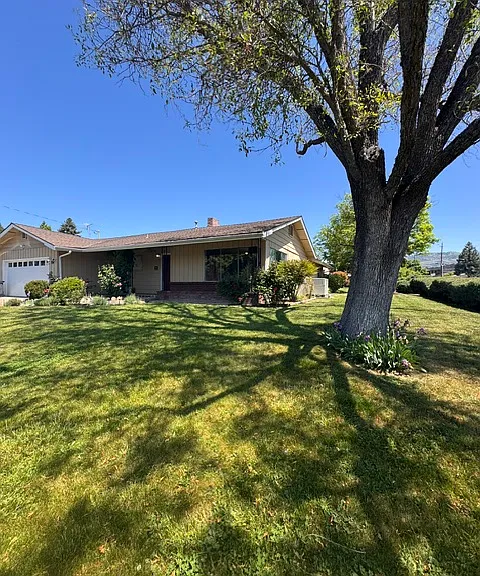 889 Morrison Ave — Photo 2