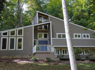 7405 Riverbluff Rd, Radford, VA 24141