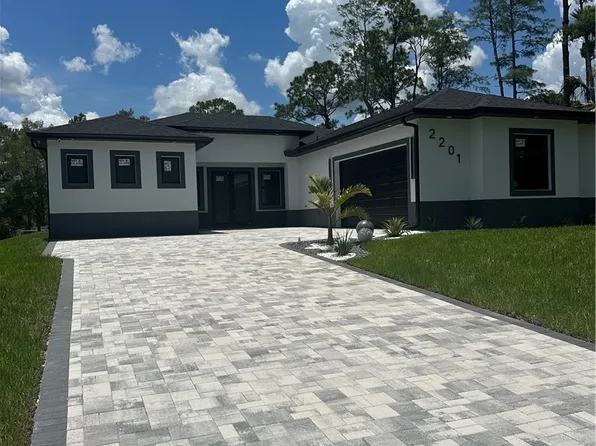 2201 Jackson Ave, Alva, FL 33920