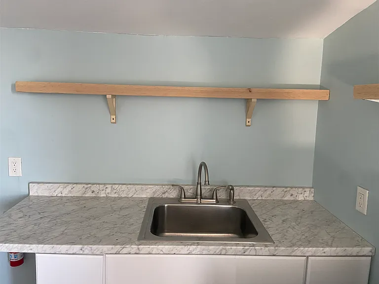 181 Jersey St #3 — Photo 9