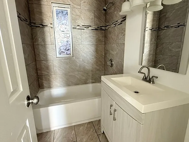 8438 S Baltimore Ave — Photo 12