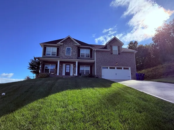 103 Hitchberry Rd, Oak Ridge, TN 37830