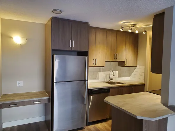 Prestige Apartments, 824 13th Ave SW, Calgary, AB T2R 0L2