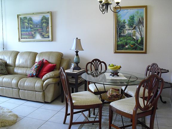 4th image of 2309 Park Ln APT 305