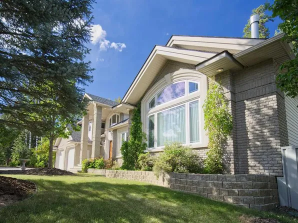 30 S Ravine Dr, Whitecourt, AB T7S 1H5