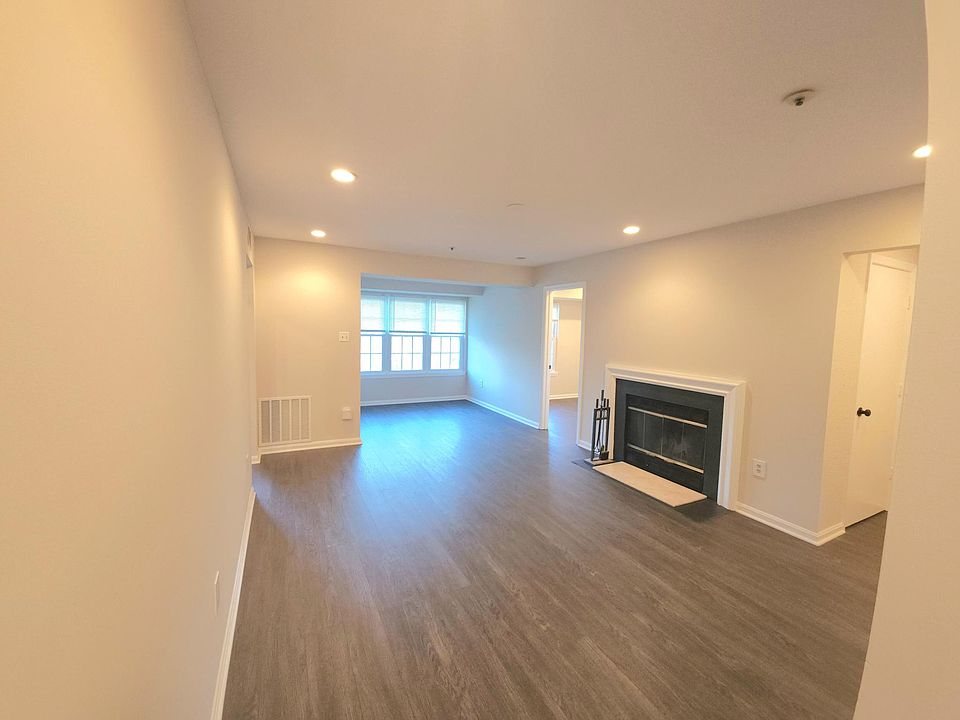 1st image of 2511 McVeary Ct