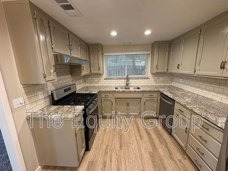 4230 W Grove Ct — Photo 19