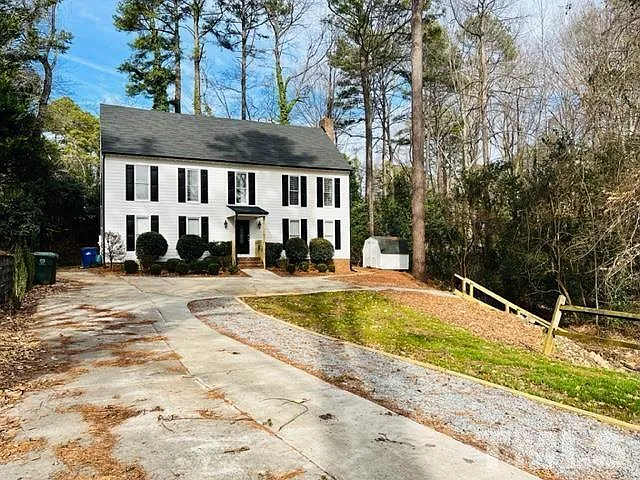 2112 N Hills Dr — Photo 31