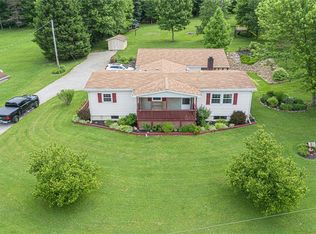 654 Joffre Cherry Valley Rd, Burgettstown, PA 15021