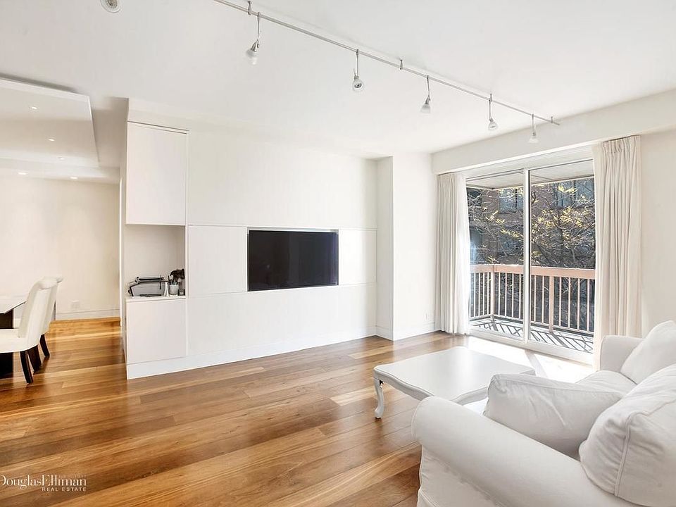 1st image of 200 E 69th St #5TU