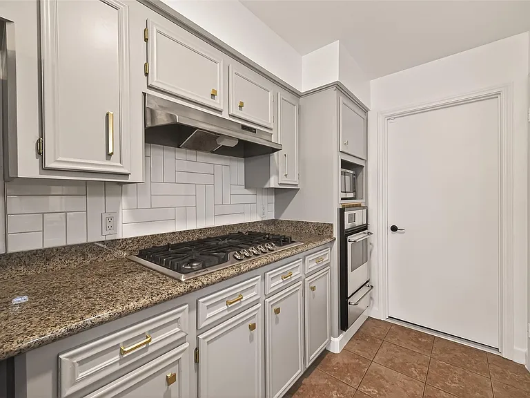 5347 Lincoln Green Dr — Photo 11